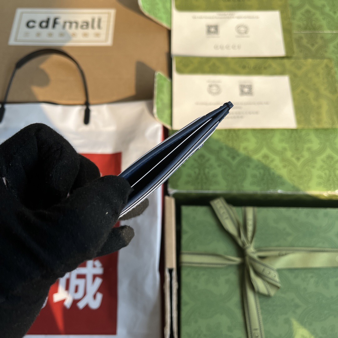 Gucci Kartenetui Mit GG Detail Size 11*7cm