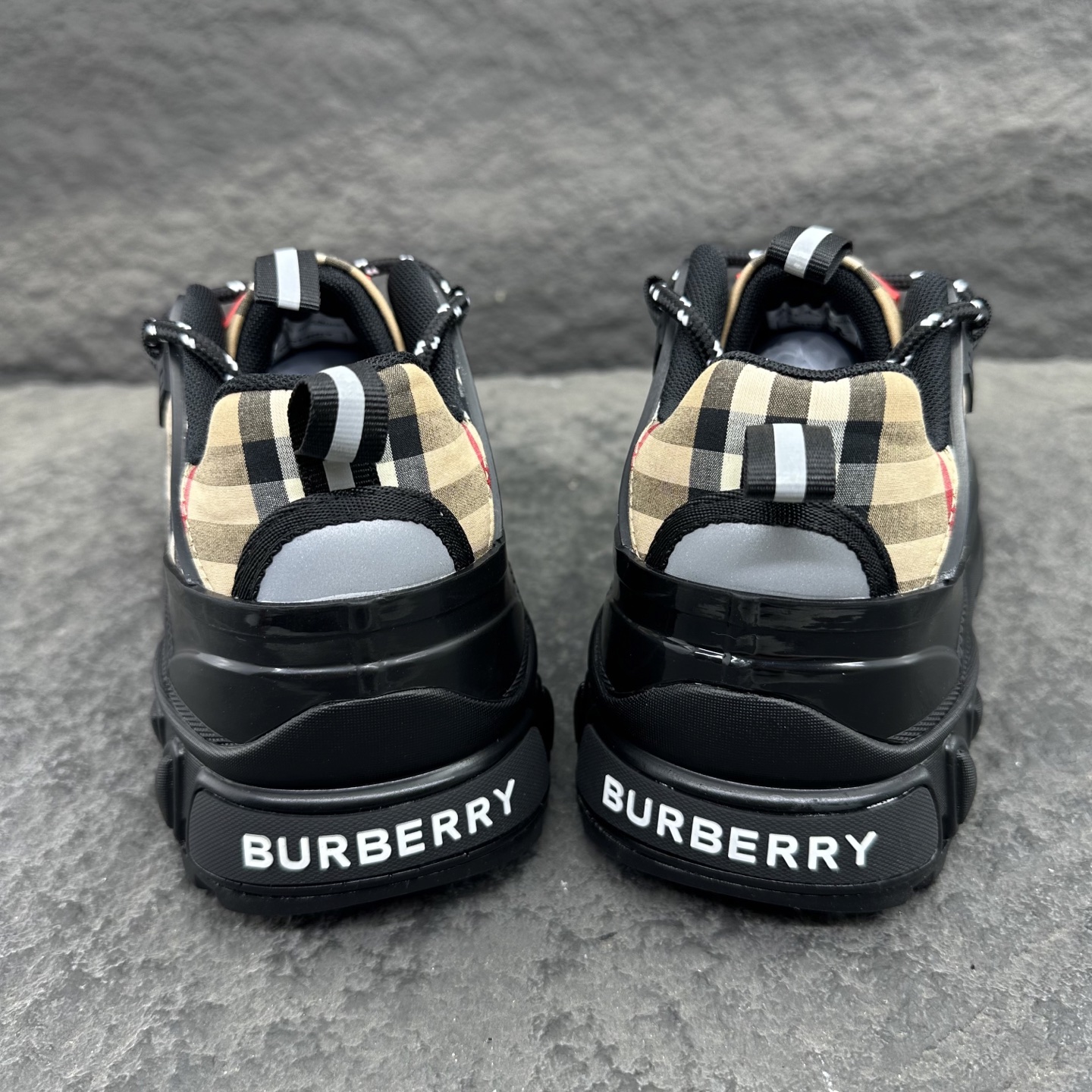 Burberry Arthur Sneaker Size 36-46