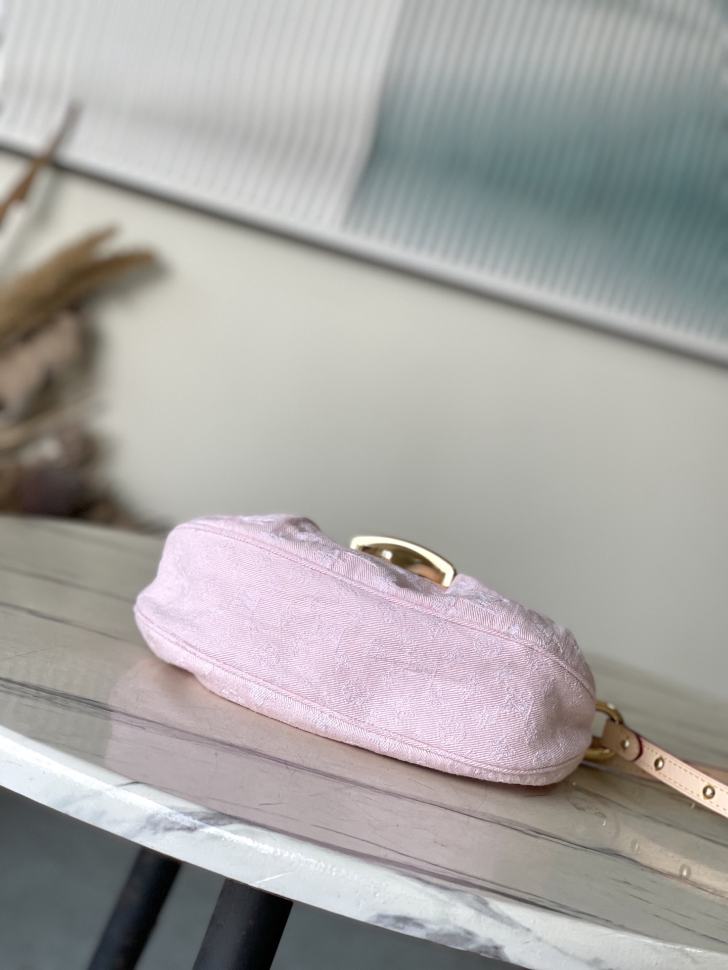 Louis Vuitton M13347 Women Shoulder Bag Size 27*18*3cm