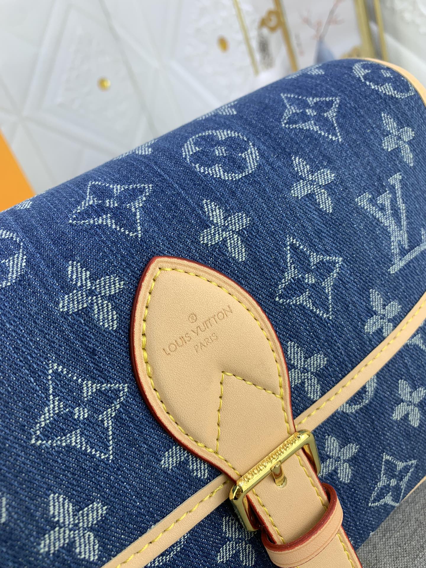 Louis Vuitton M45985 Diane Denim Cowboy Shoulder Bags Size 25*9*15cm