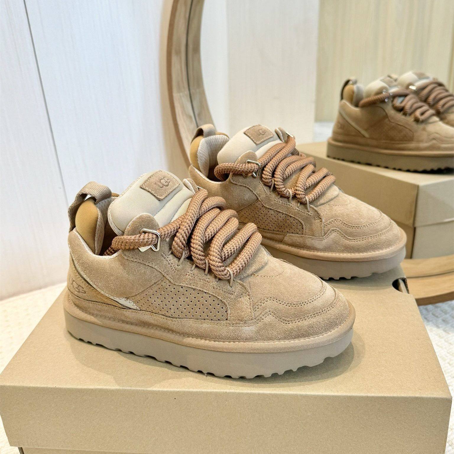 UGG Women Boots Size 35-40