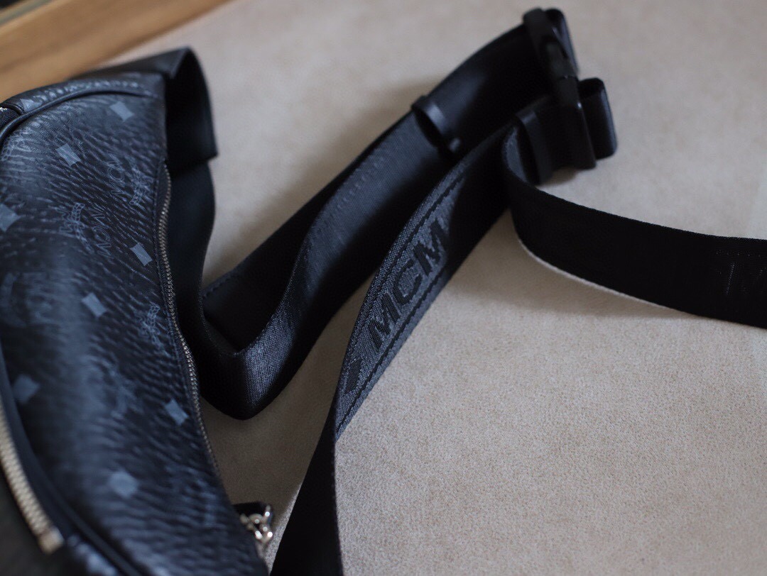 MCM Shoulder Bags 33*7*11cm