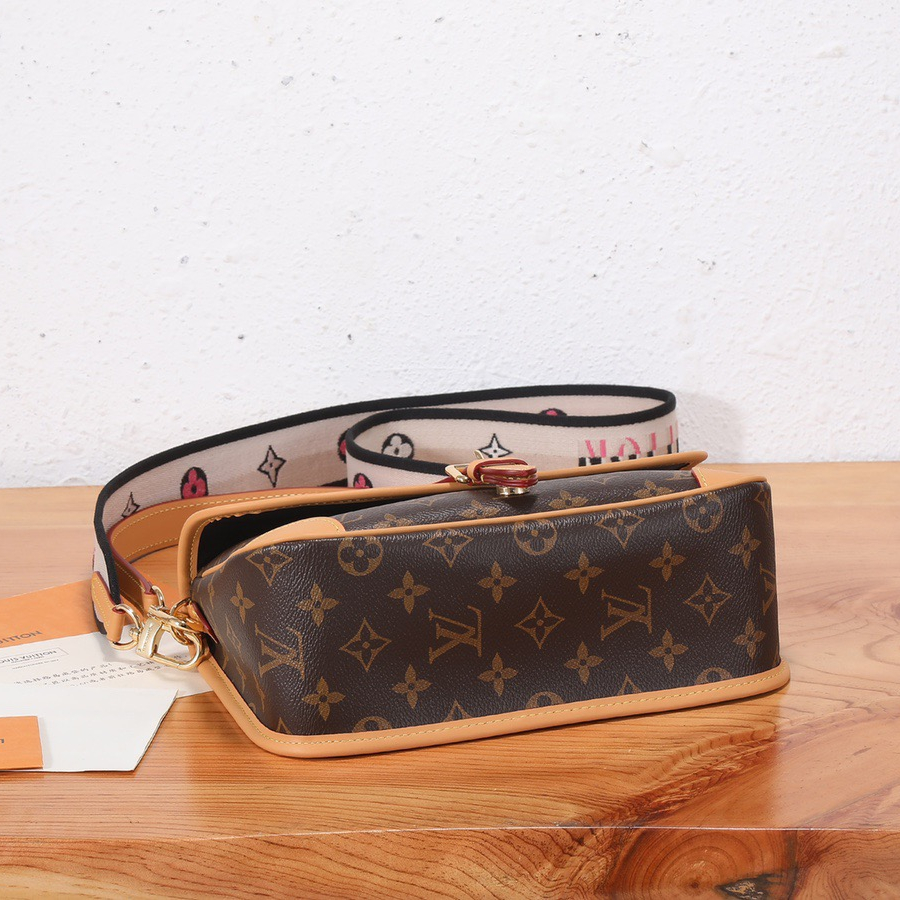 Louis Vuitton M45985 Diane Women Bags Size 24*15*9cm