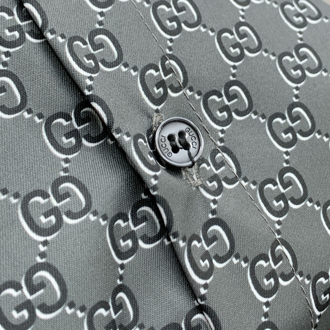 Gucci Sommeranzug Size M-XXL