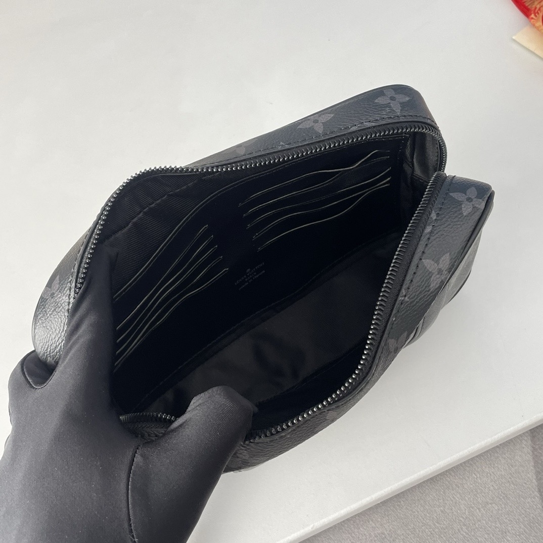 Louis Vuitton M82076 Pochette Kasai Men Bags Size 25*15.5*6.5cm