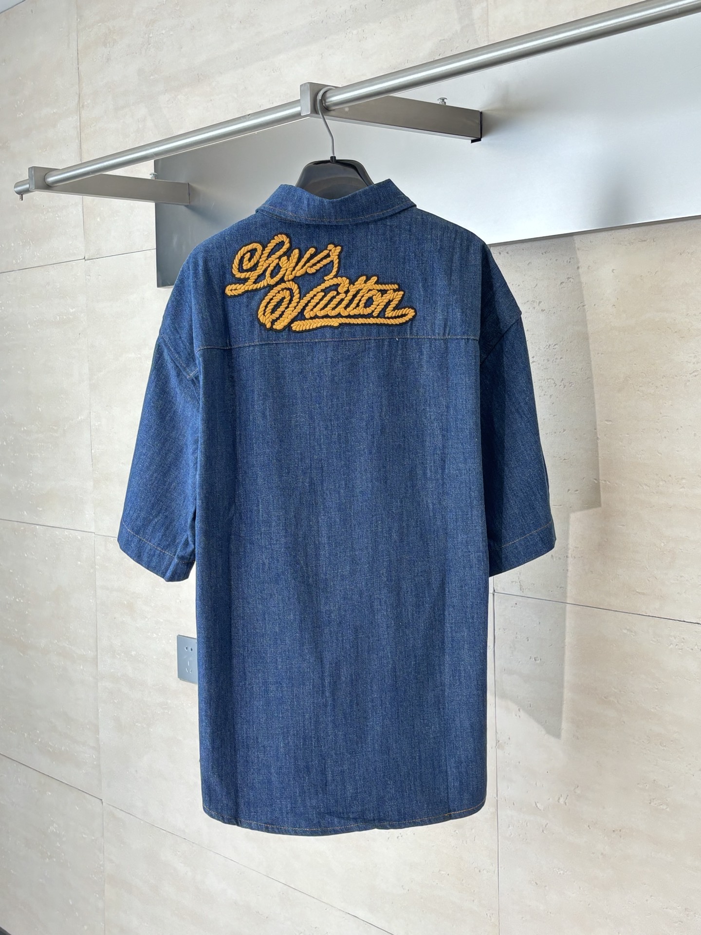 Louis Vuitton Unisex T Shirt Size S-XL