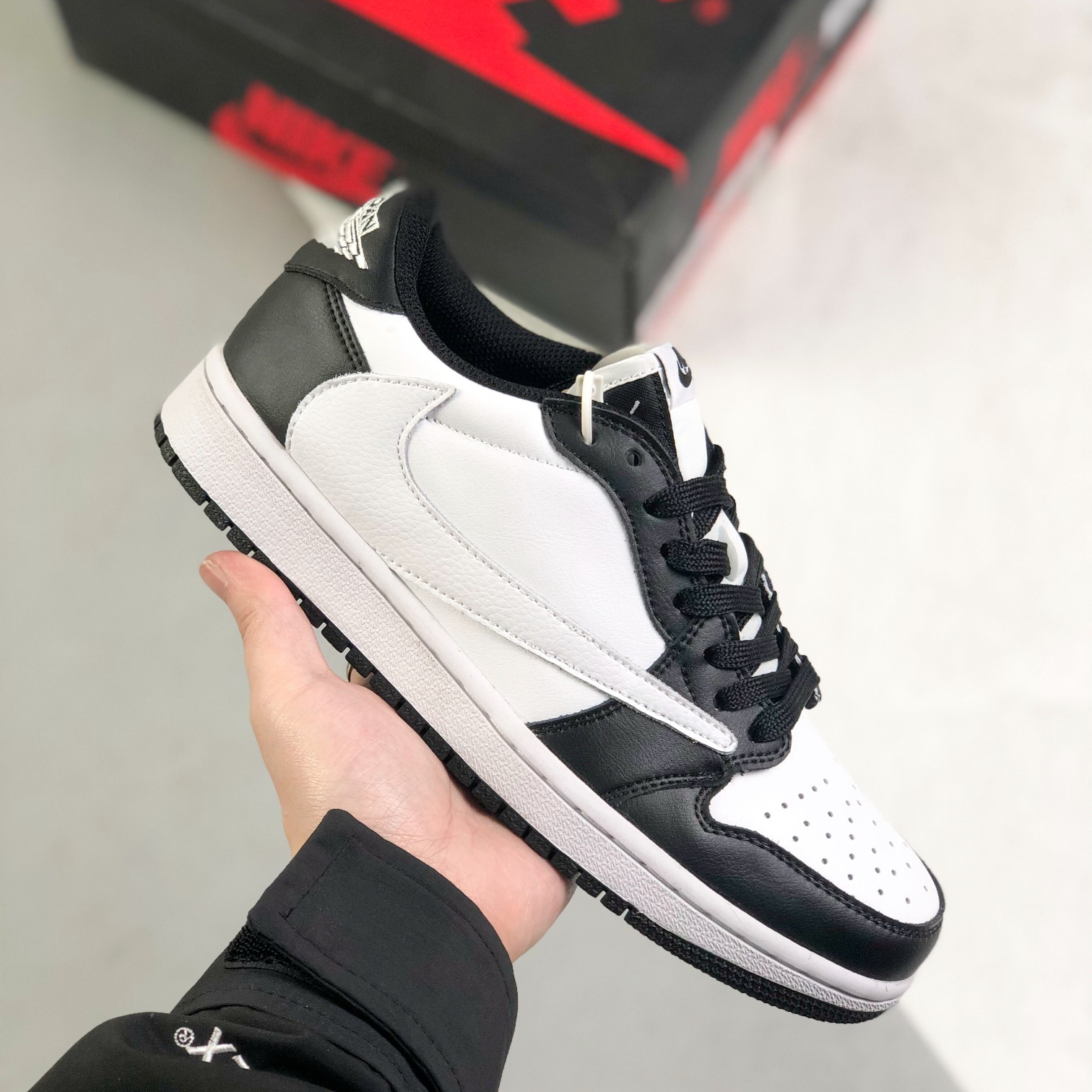 Nike Air Jordan 1 x Travis Scott Low Top Sneaker Shoes Gr. 36-46