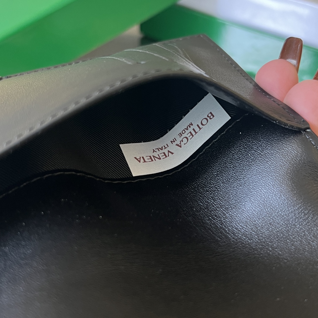 Bottega Veneta Card Holder Size 13*10cm
