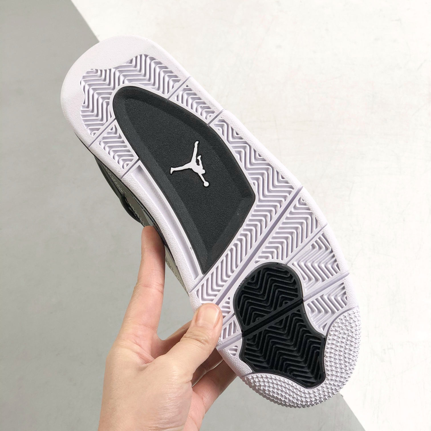 Nike Air Jordan 4 Sneakers Shoes Gr. 36-46