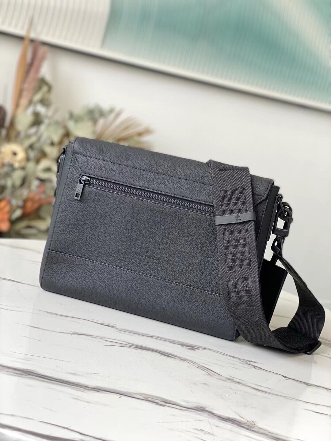 Louis Vuitton M57080 Aerogram Shoulder Bags Size 22*16.5*7cm