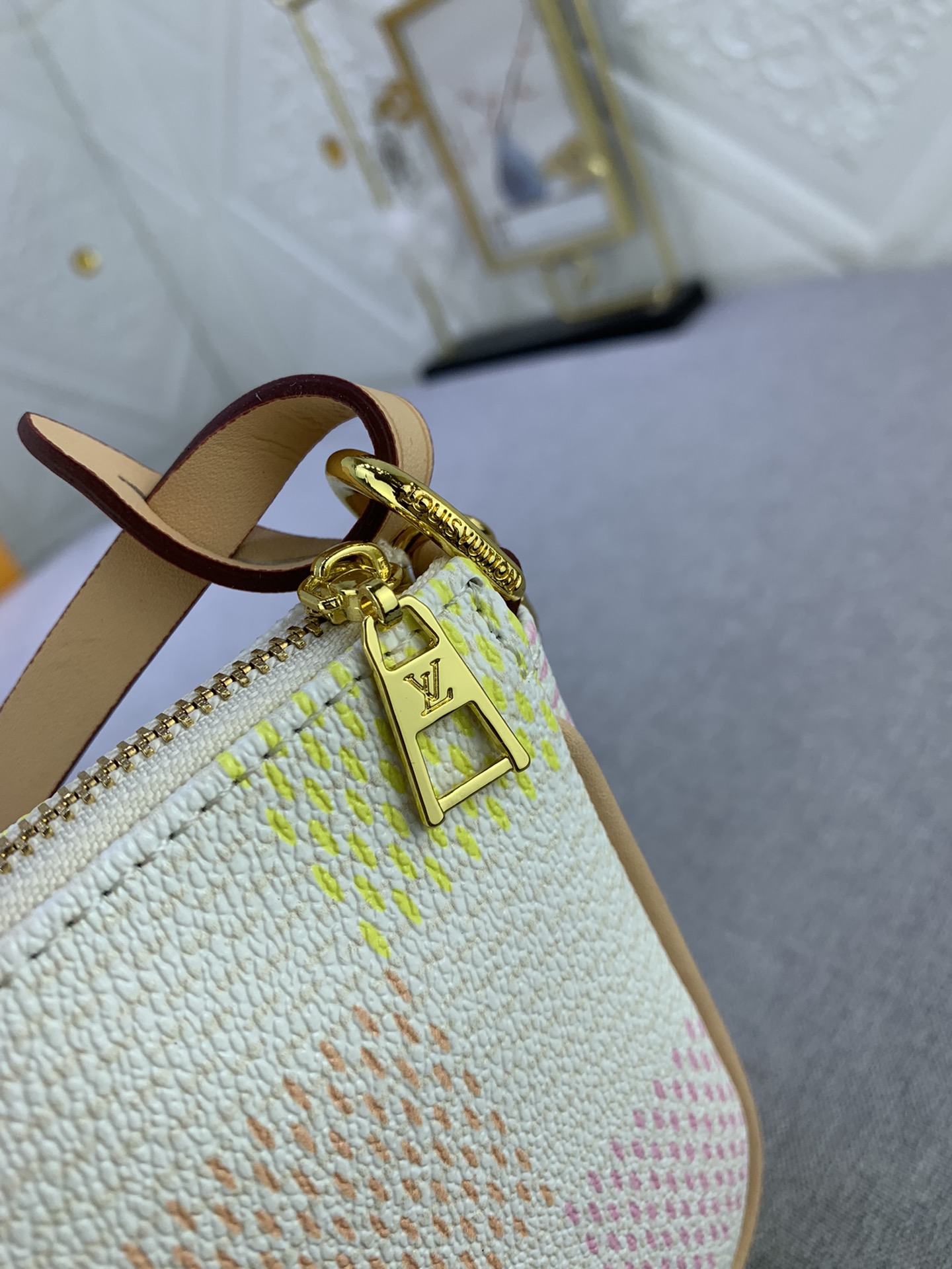 Louis Vuitton N40642 Pochette Accessoires Shoulder Bags Size 23*13*4cm