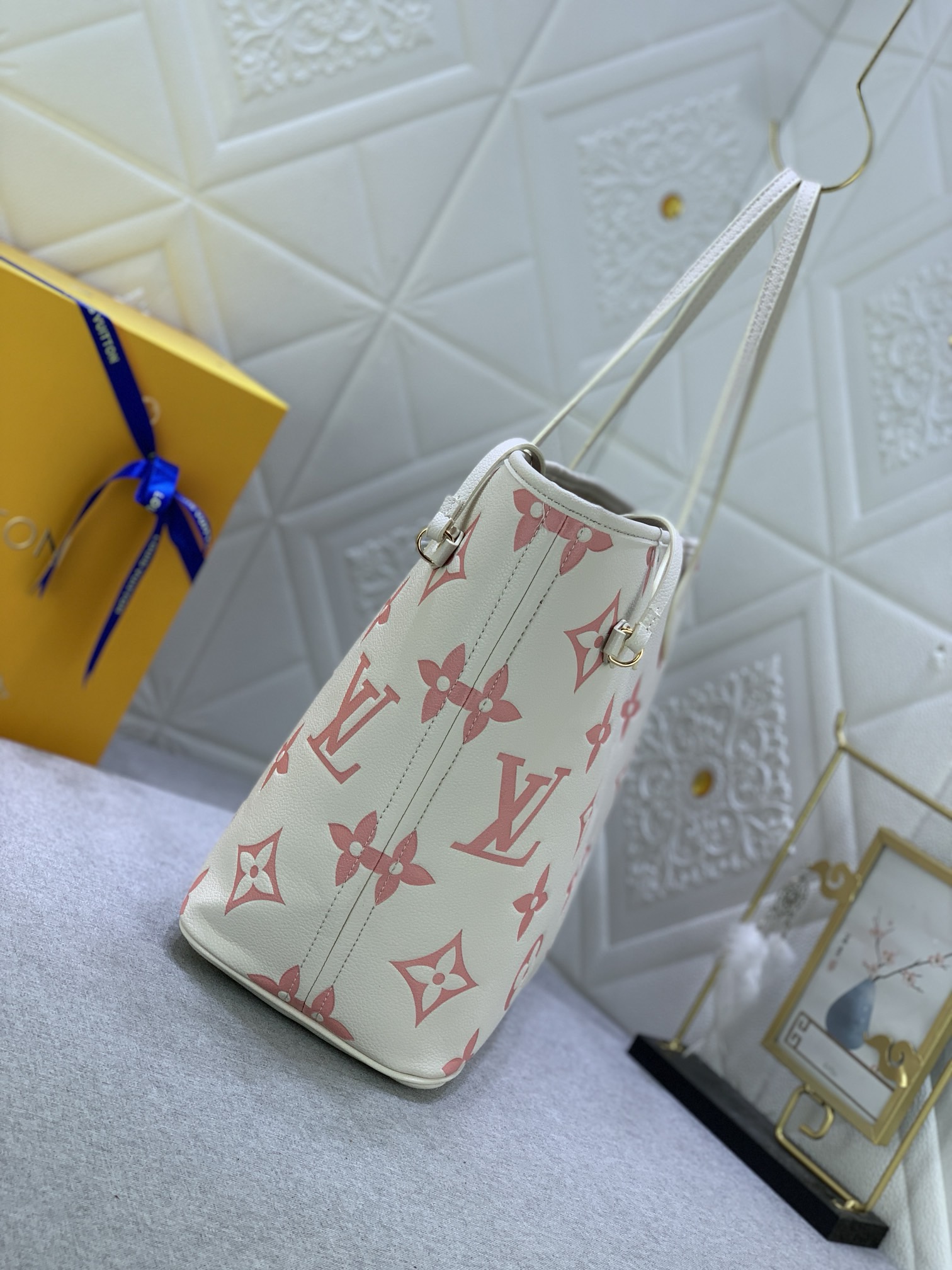 Louis Vuitton Shopping Bags 32*29*17cm