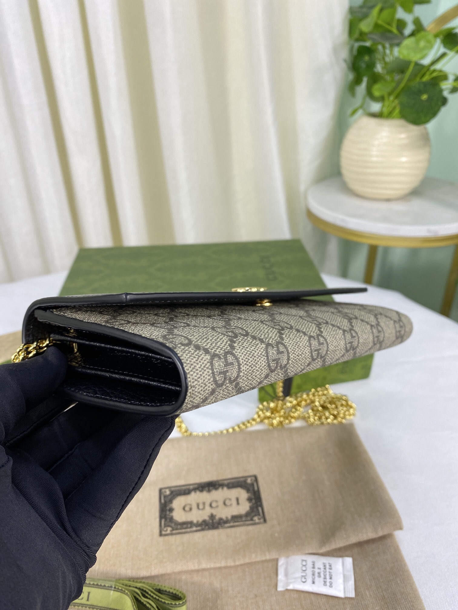 Gucci Chain Shoulder Bags Size 19*10*3cm