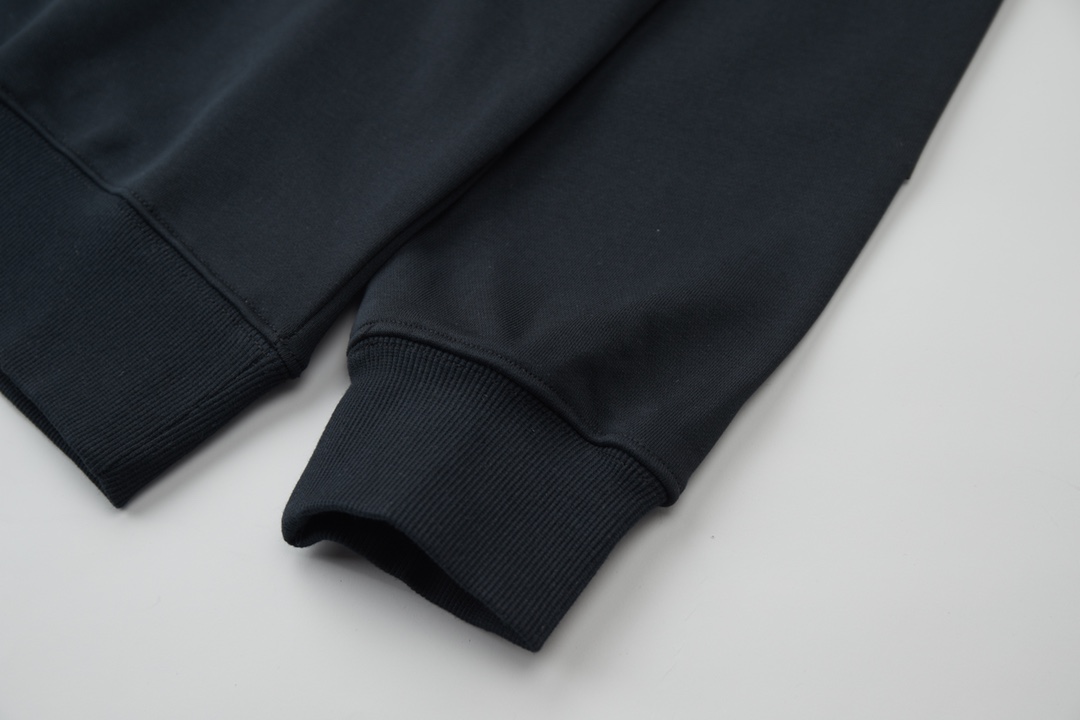 Prada Unisex Sweatshirt Size S-XL