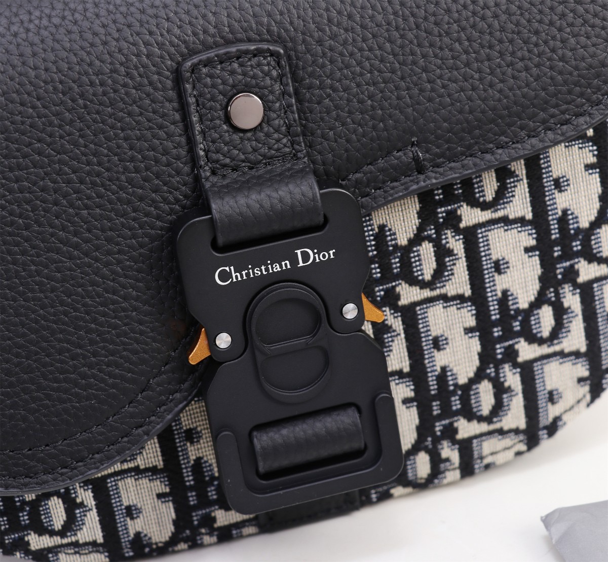 Dior Oblique Men Shoulder Bags Size 19.5*13*4.3cm