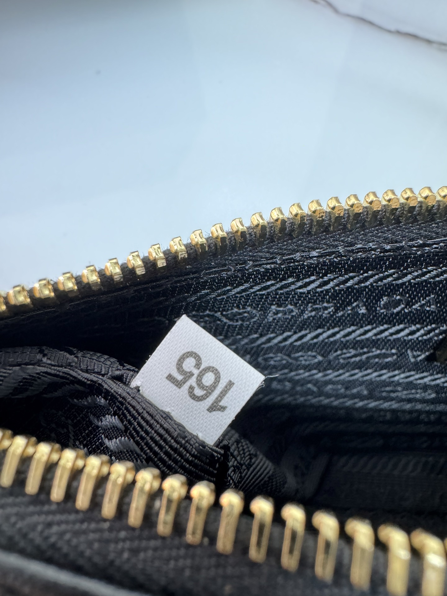 Prada 1BC201 Re-Edition 2002 Small Leather Shoulder Bags Size 23.5*10*5cm