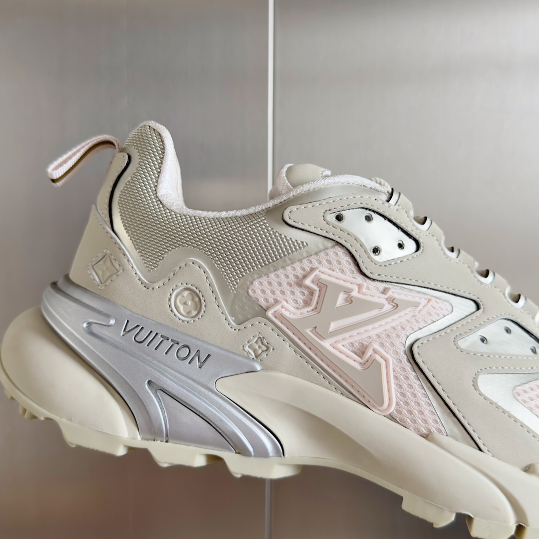 Louis Vuitton LV Runner Tatic Sneaker Size 40-46