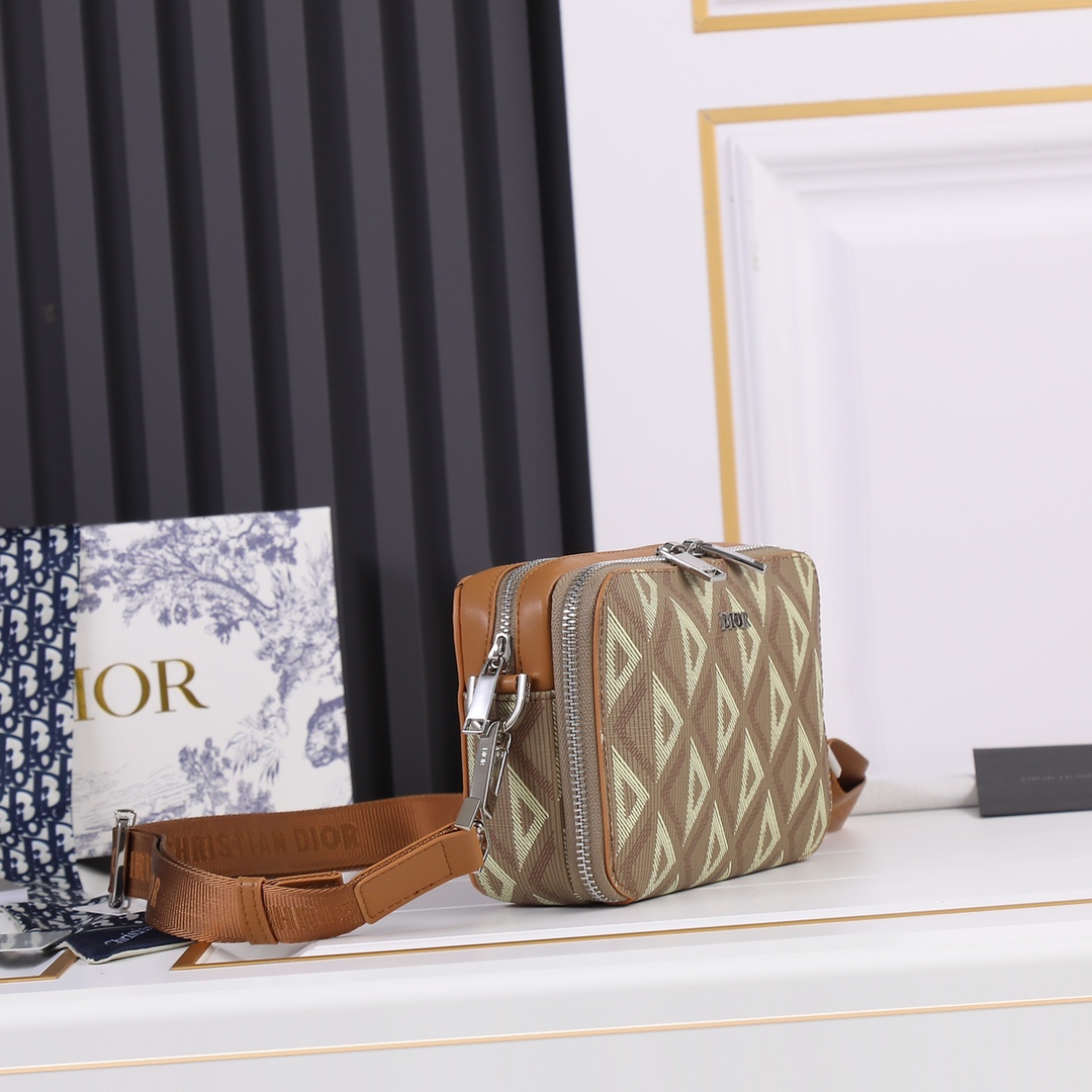 Dior 2022SS Oblique Men Shoulder Bags 17*12*6cm