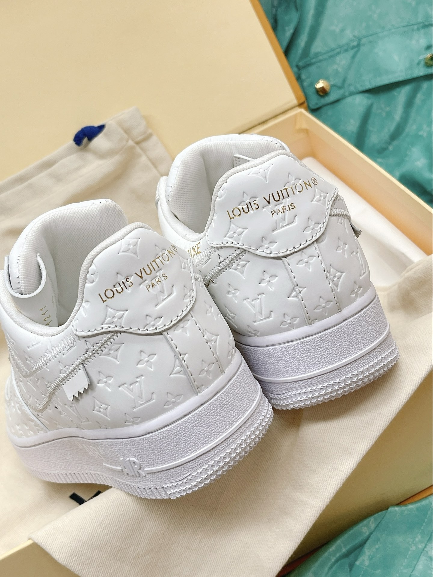 Nike Air Force 1 & Louis Vuitton Sneaker Size 36-45