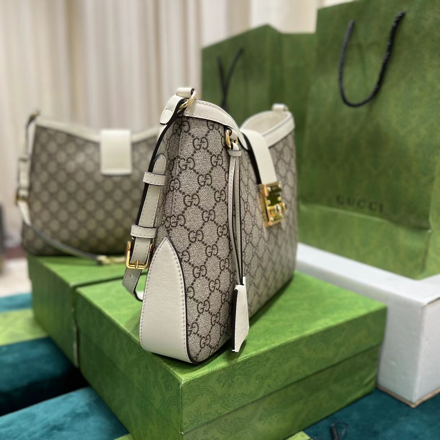 Gucci GG Ophidia GG Handbag for Women Size 32.5*24*5.5cm