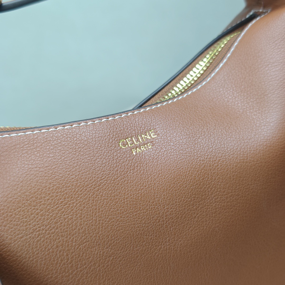 Celine 25ss Lulu Shoulder Bags Size 24*21*5cm