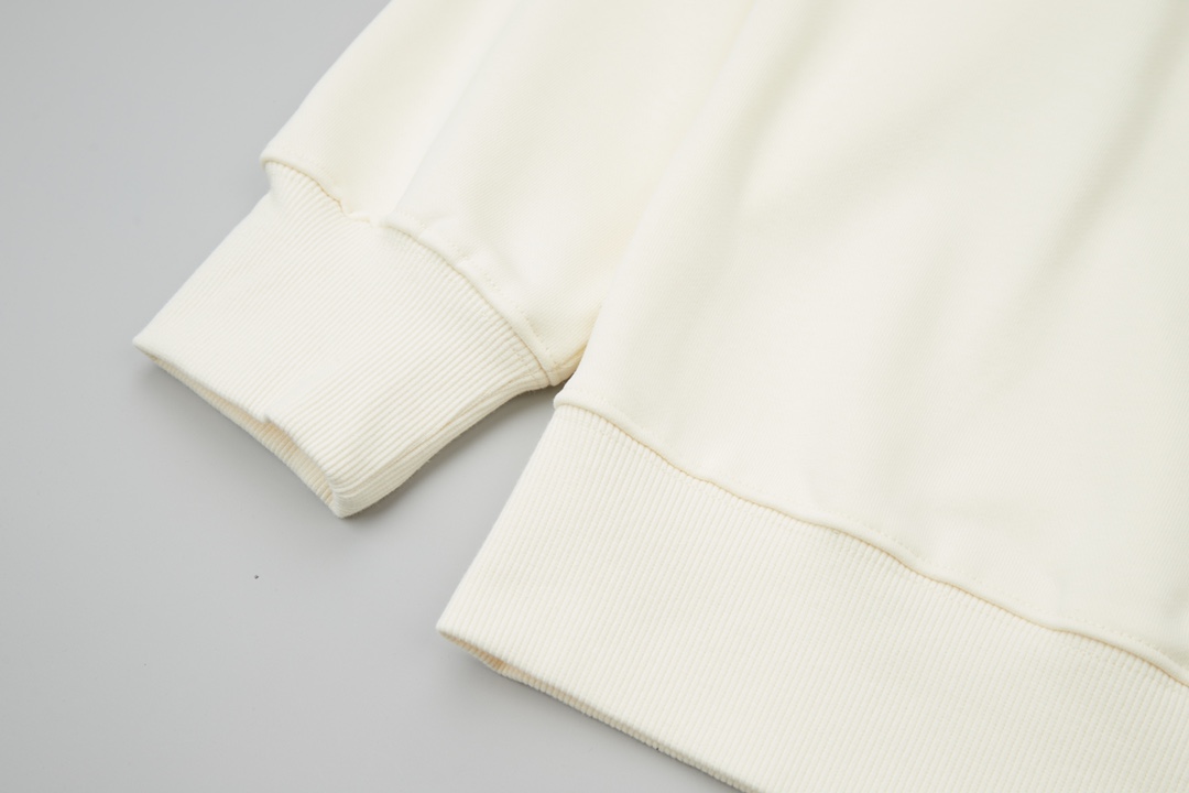 Loewe Unisex Sweatshirt Size S-XL