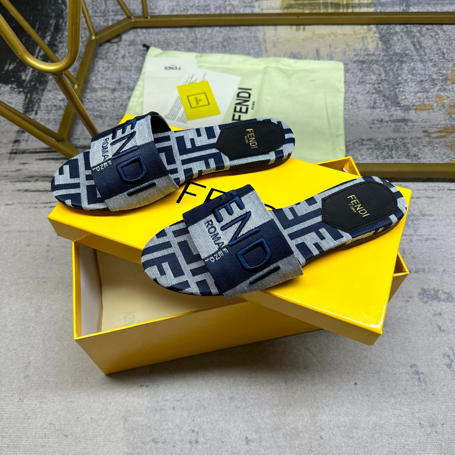 Fendi Slippers Size 36-42