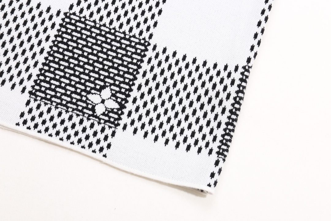 Louis Vuitton Unisex Sweatshirt Size S-XL