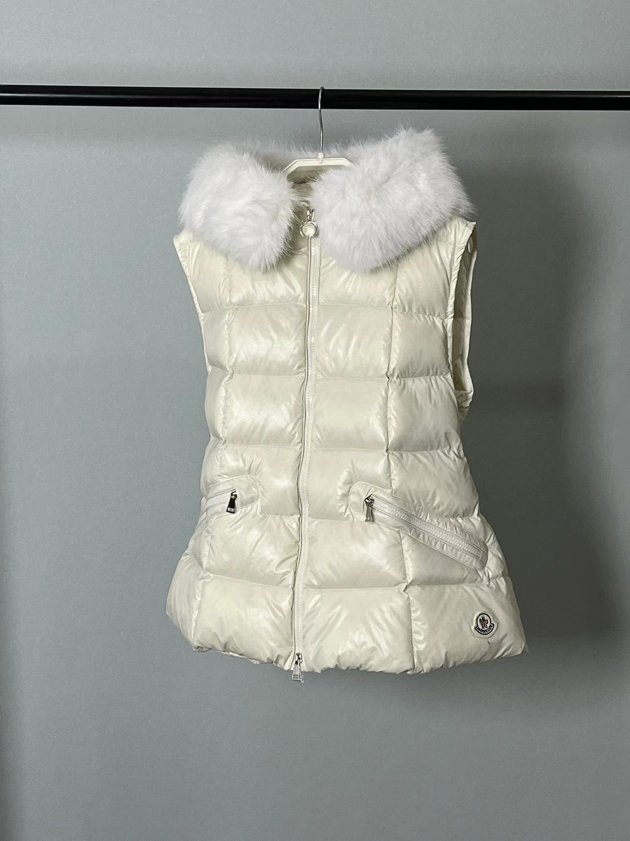 Moncler Women Winter Vest Size 1-4