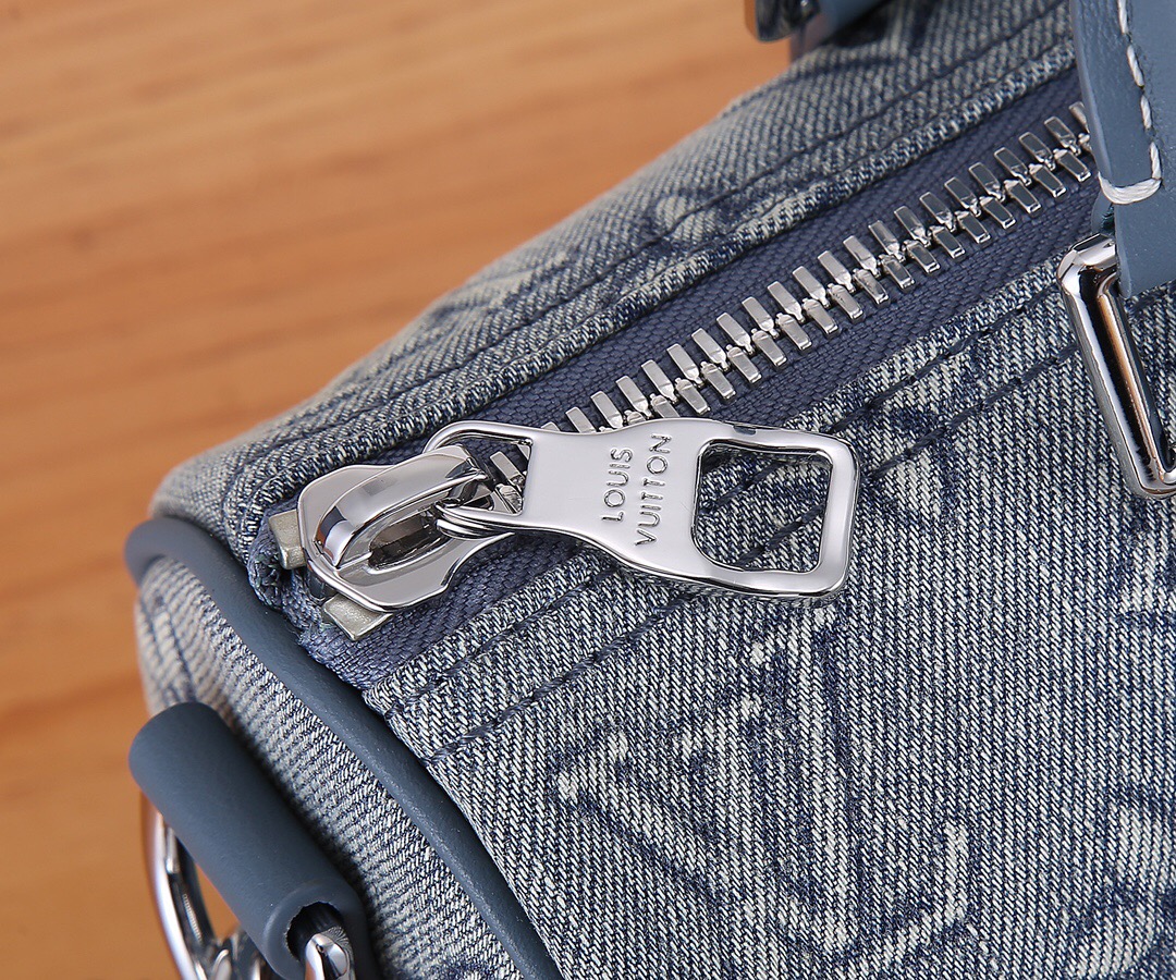 Louis Vuitton M22762 Keepall Bandouliere Women Bags Size 25*15*11cm