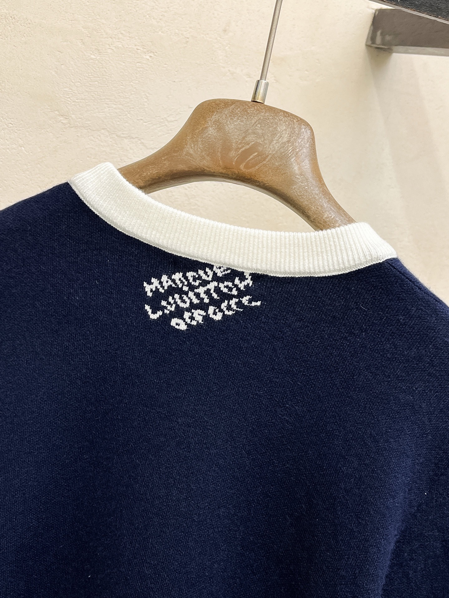 Louis Vuitton Unisex Sweatshirt Size M-XXXL