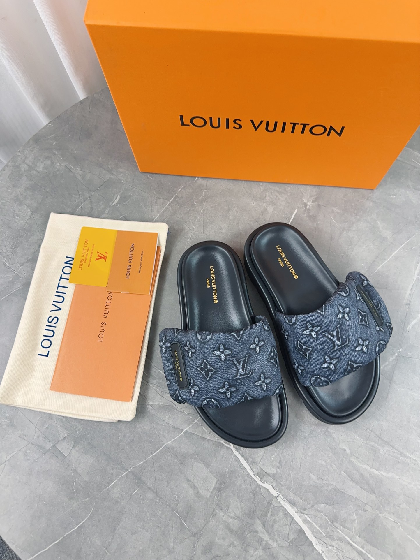 Louis Vuitton 2024ss Pool Pillow Comfort Slippers Size 36-45