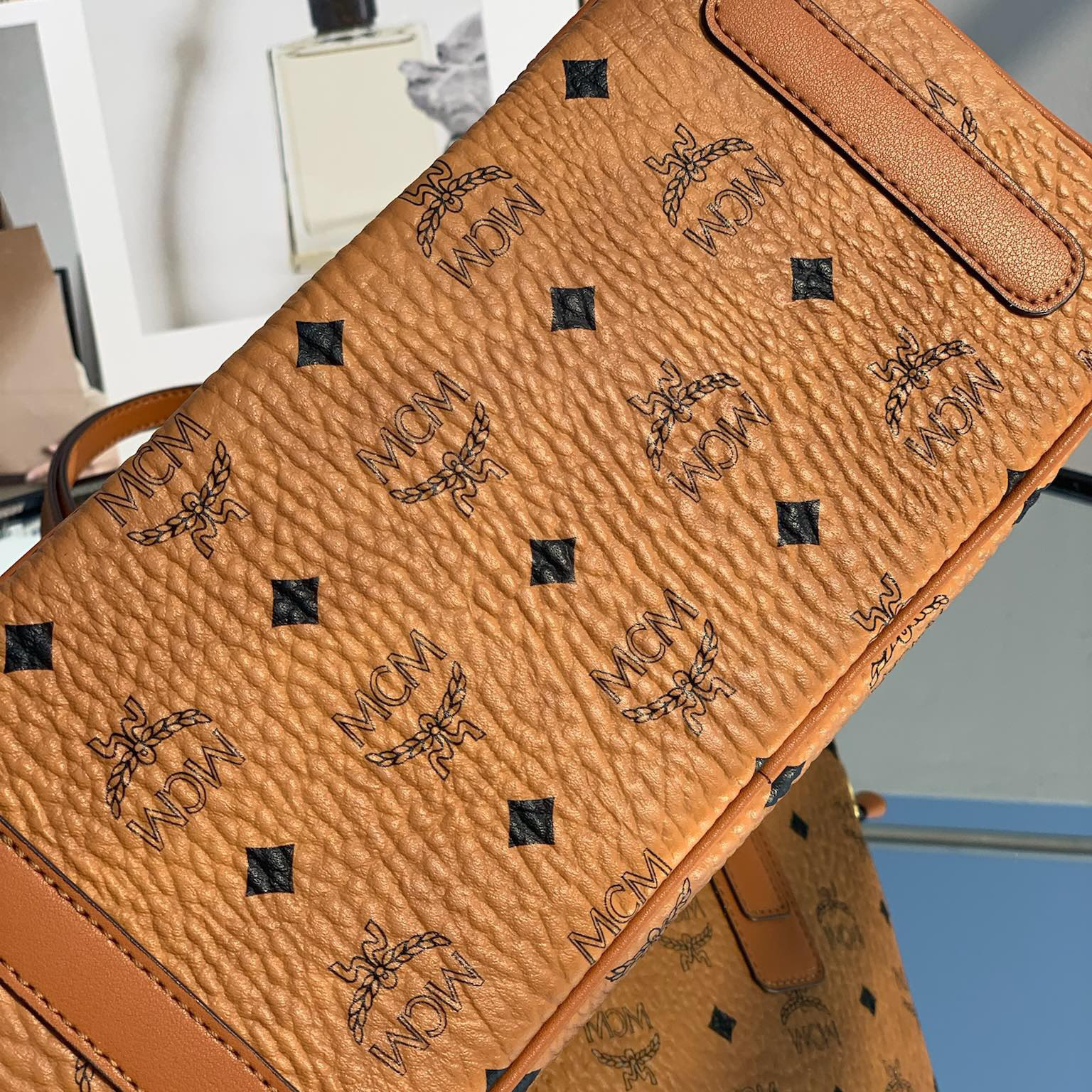 MCM Reversible Liz Shopper in Visetos Bags 37*31*25cm