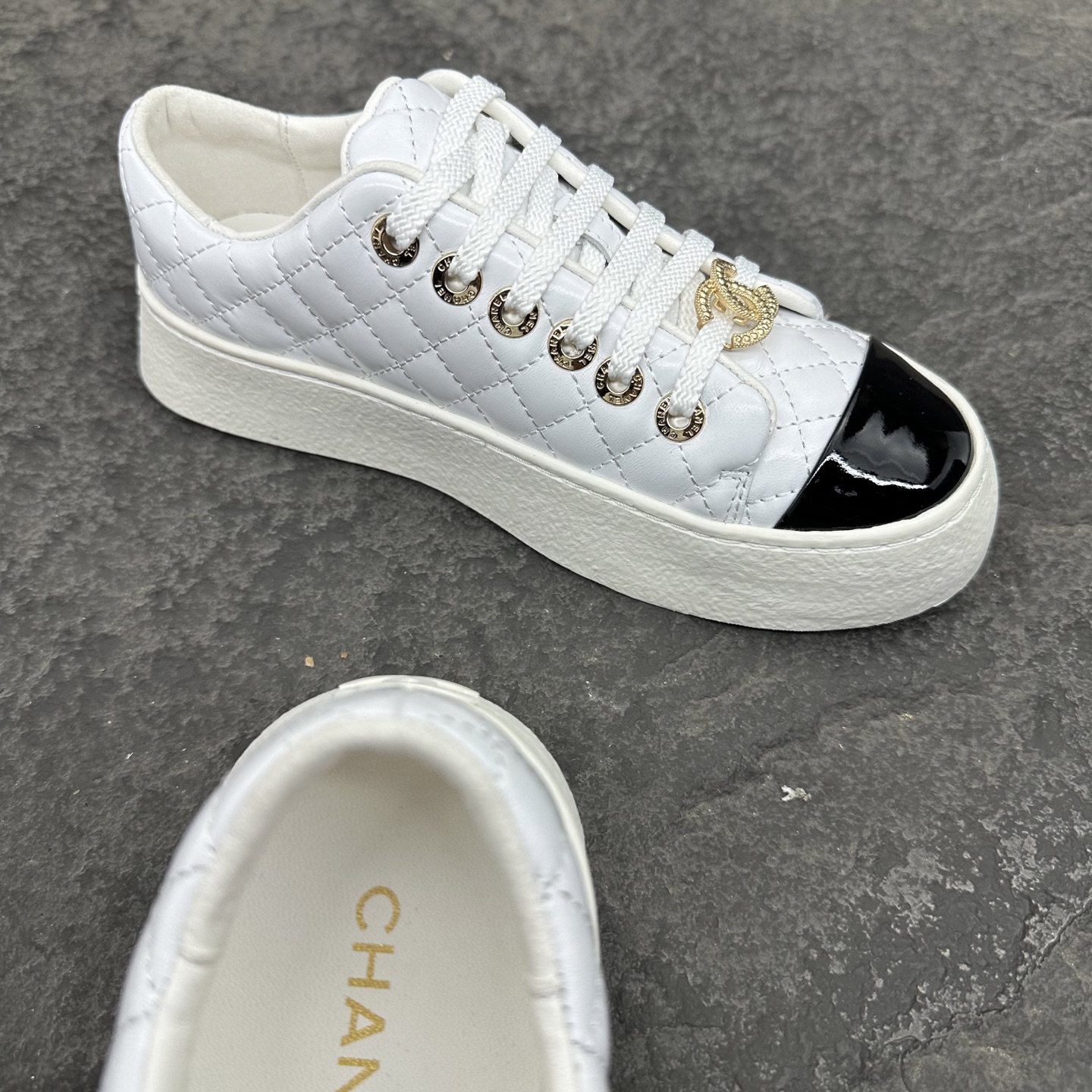 Chanel 2025ss Women Sneaker Size 35-40