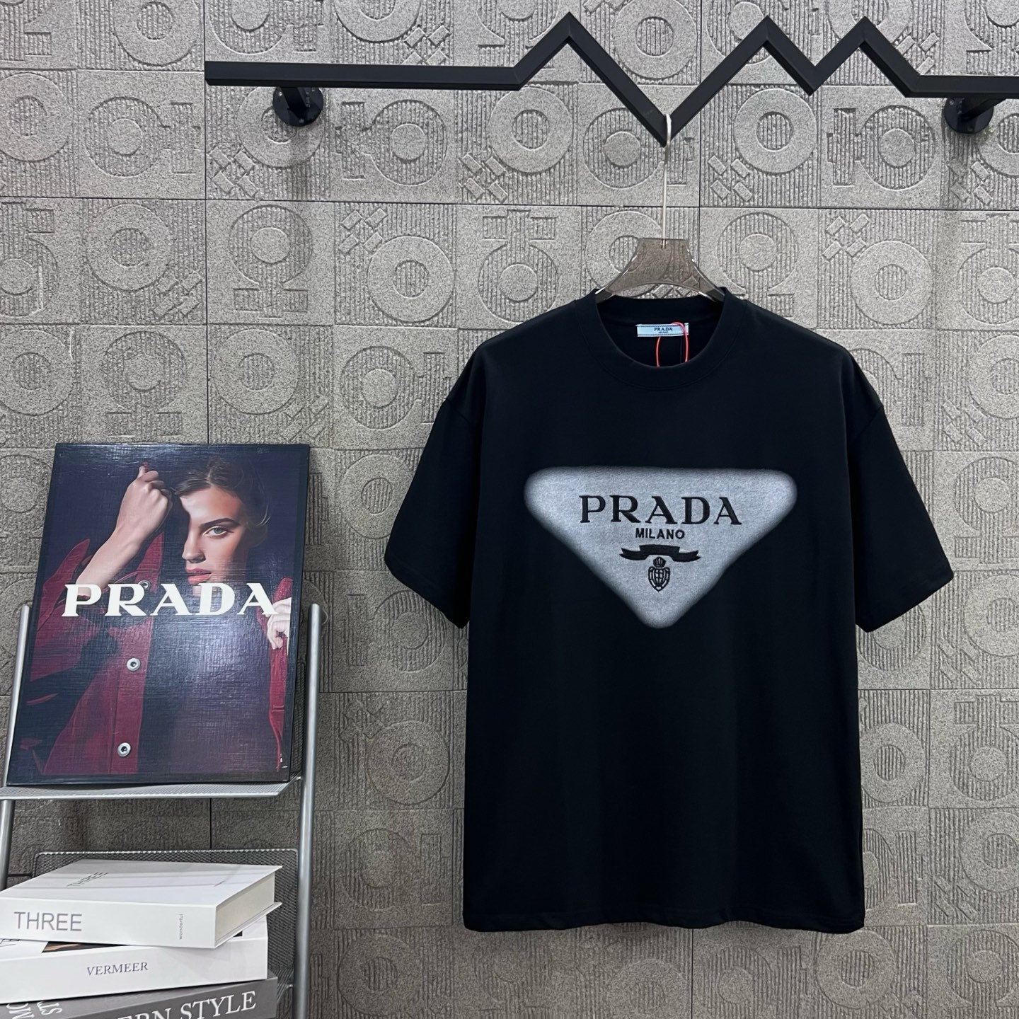 Prada T Shirt  Embroider Logo Size XS-L