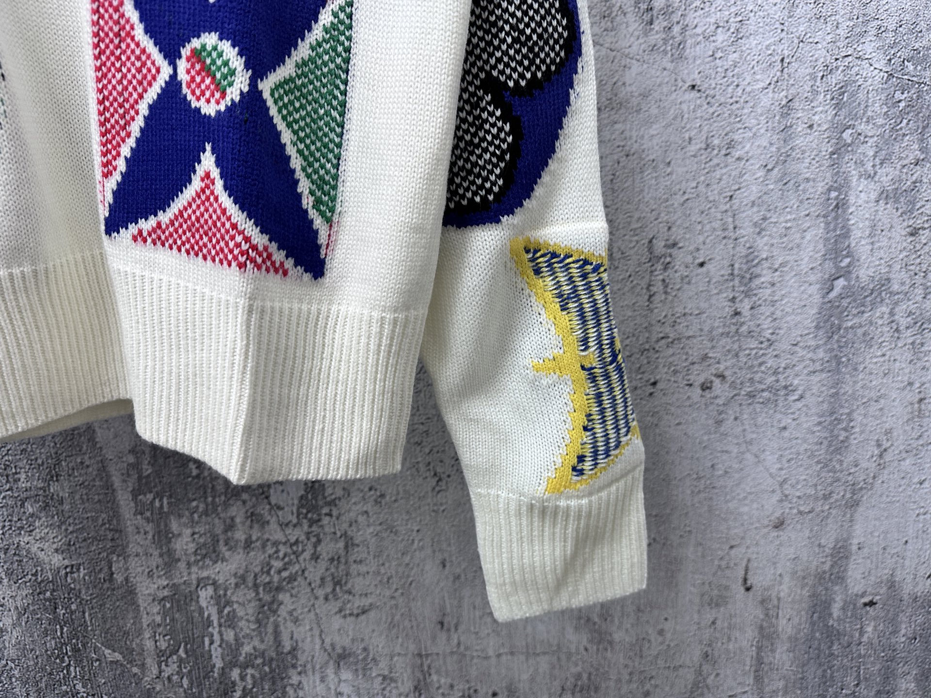 Louis Vuitton Unisex Sweatshirt Size S-XL