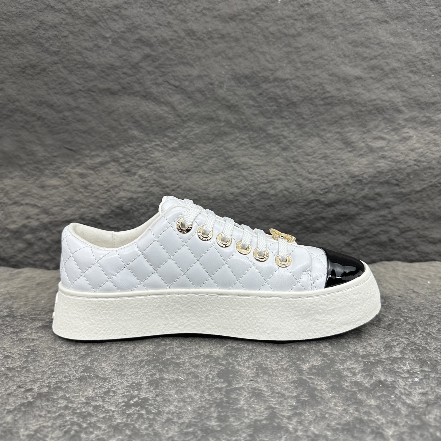 Chanel 2025ss Women Sneaker Size 35-40