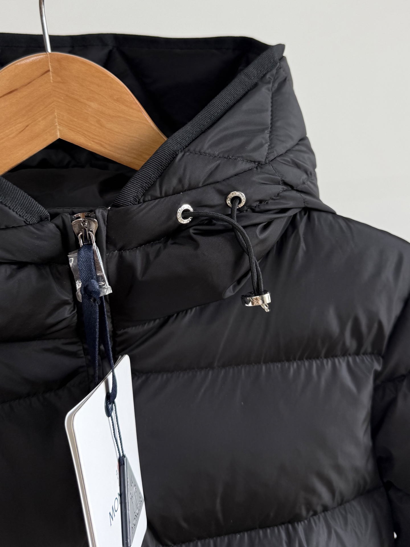 Moncler Avoce Women Down Jacket Size S-XL