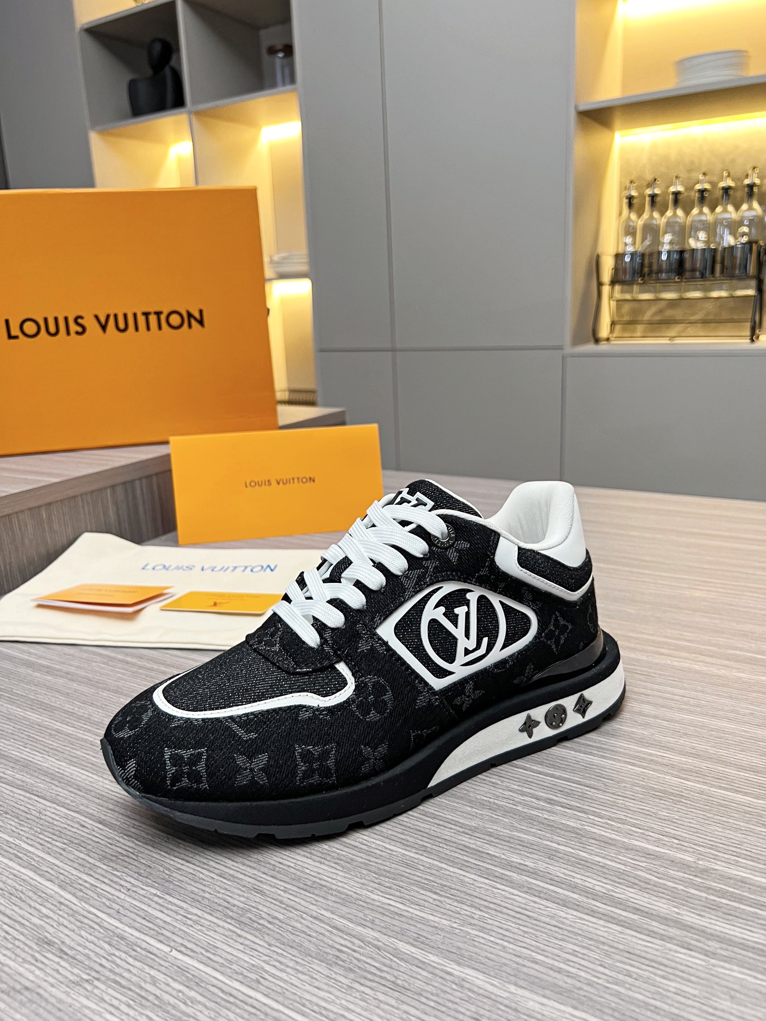 Louis Vuitton 2024ss Runaway Sneaker Size 40-46