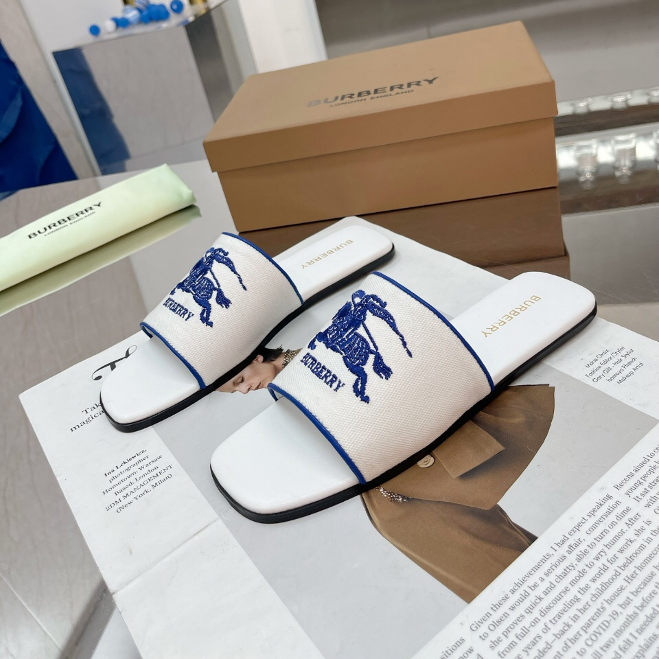 Burberry Women Slippers Size 36-41