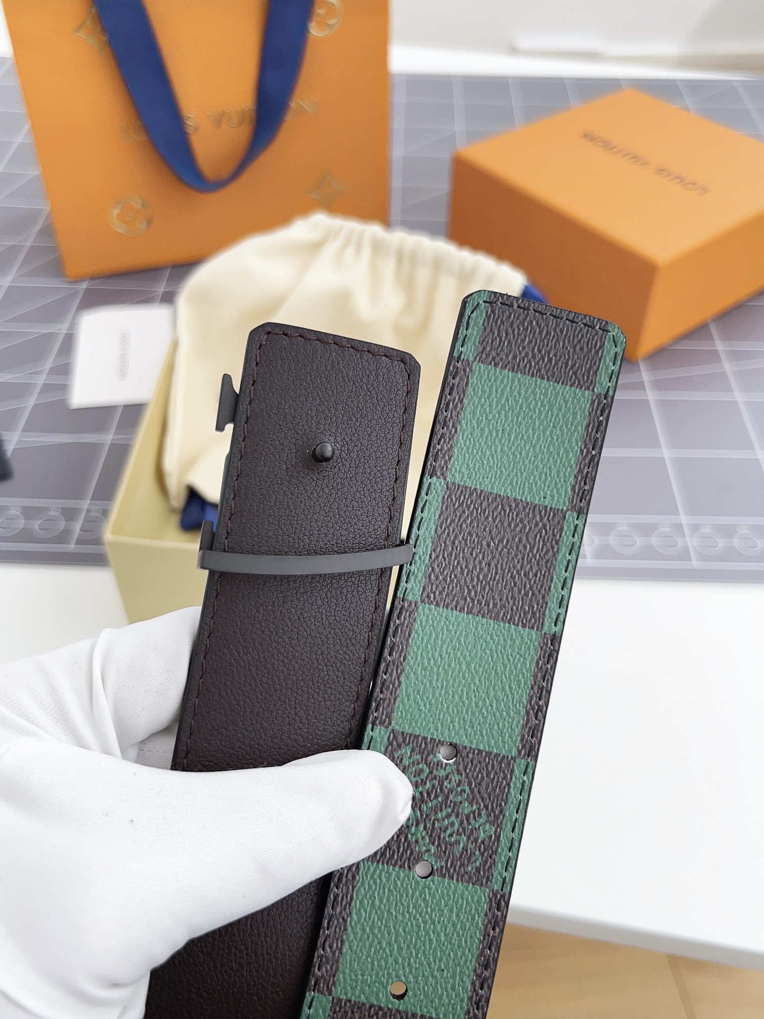 Louis Vuitton Men Belt Width 4cm