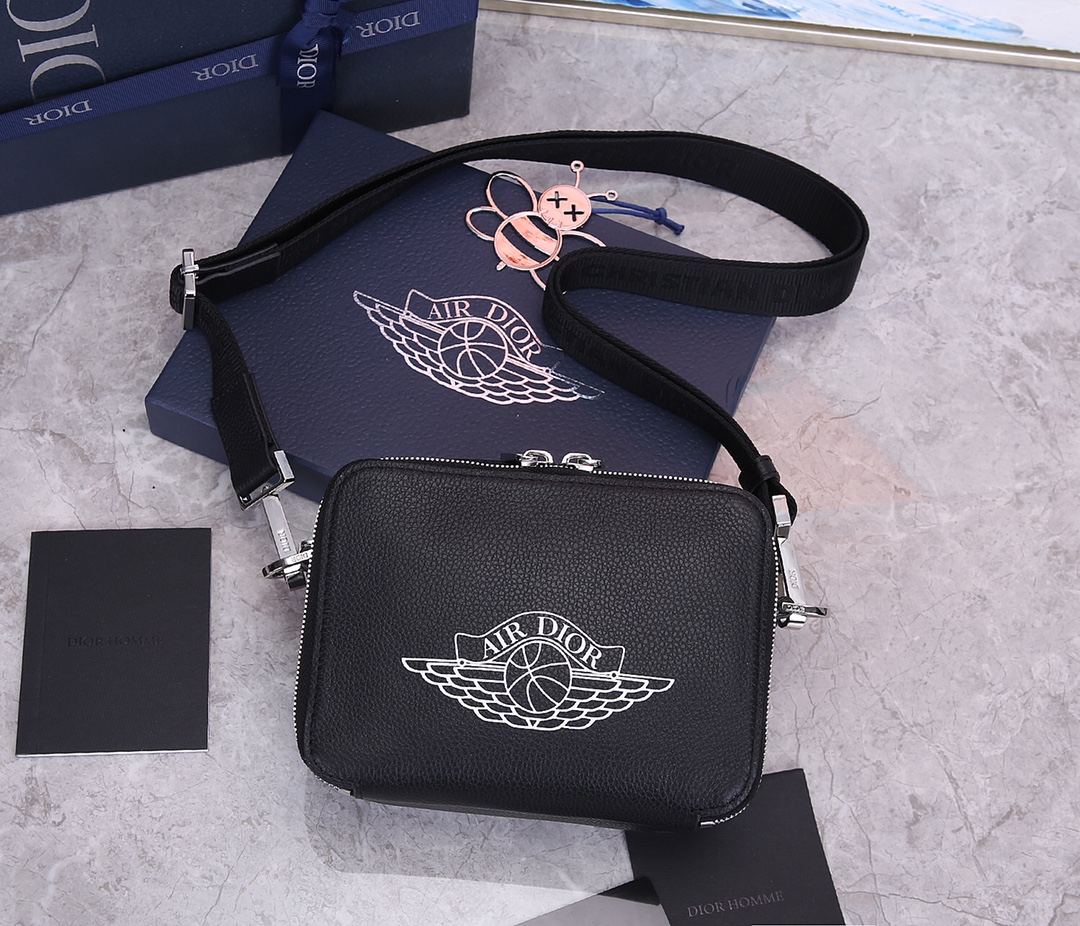 Dior Mens Shoulder Bags 17*12.5*6cm