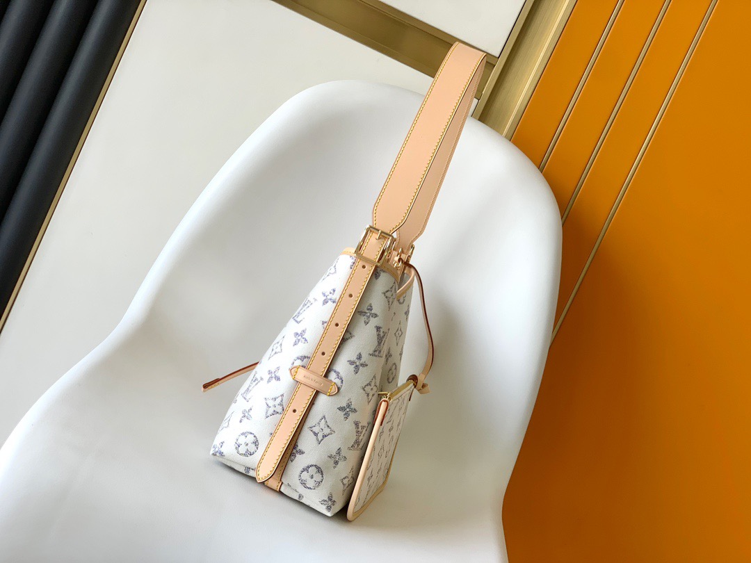 Louis Vuitton M24707 CarryAll Women Bags Size 29*24*12cm