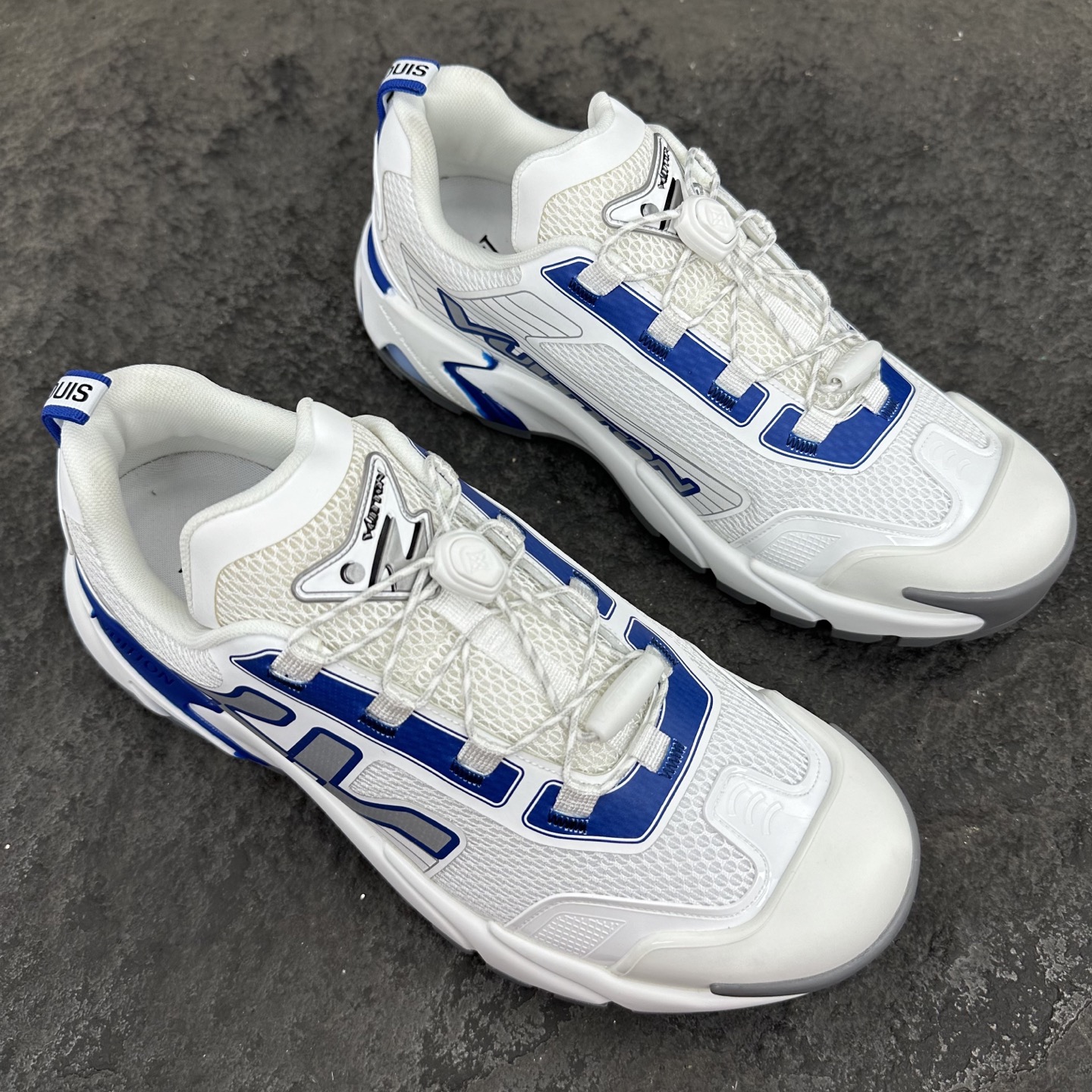 Louis Vuitton LV Runner Tatic Sneaker Size 38-46