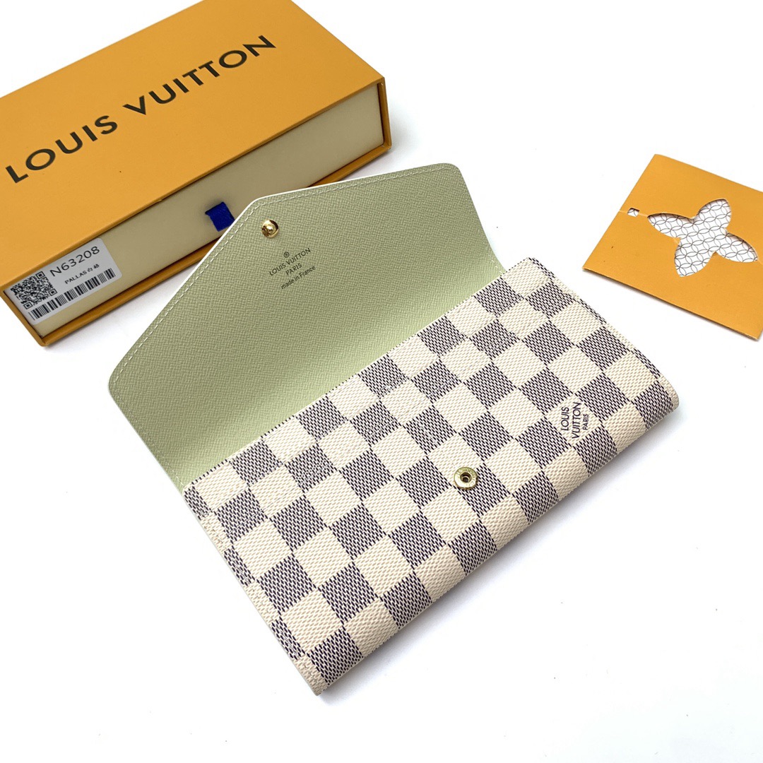 Louis Vuitton Women Wallet M63208 Size 19*10cm