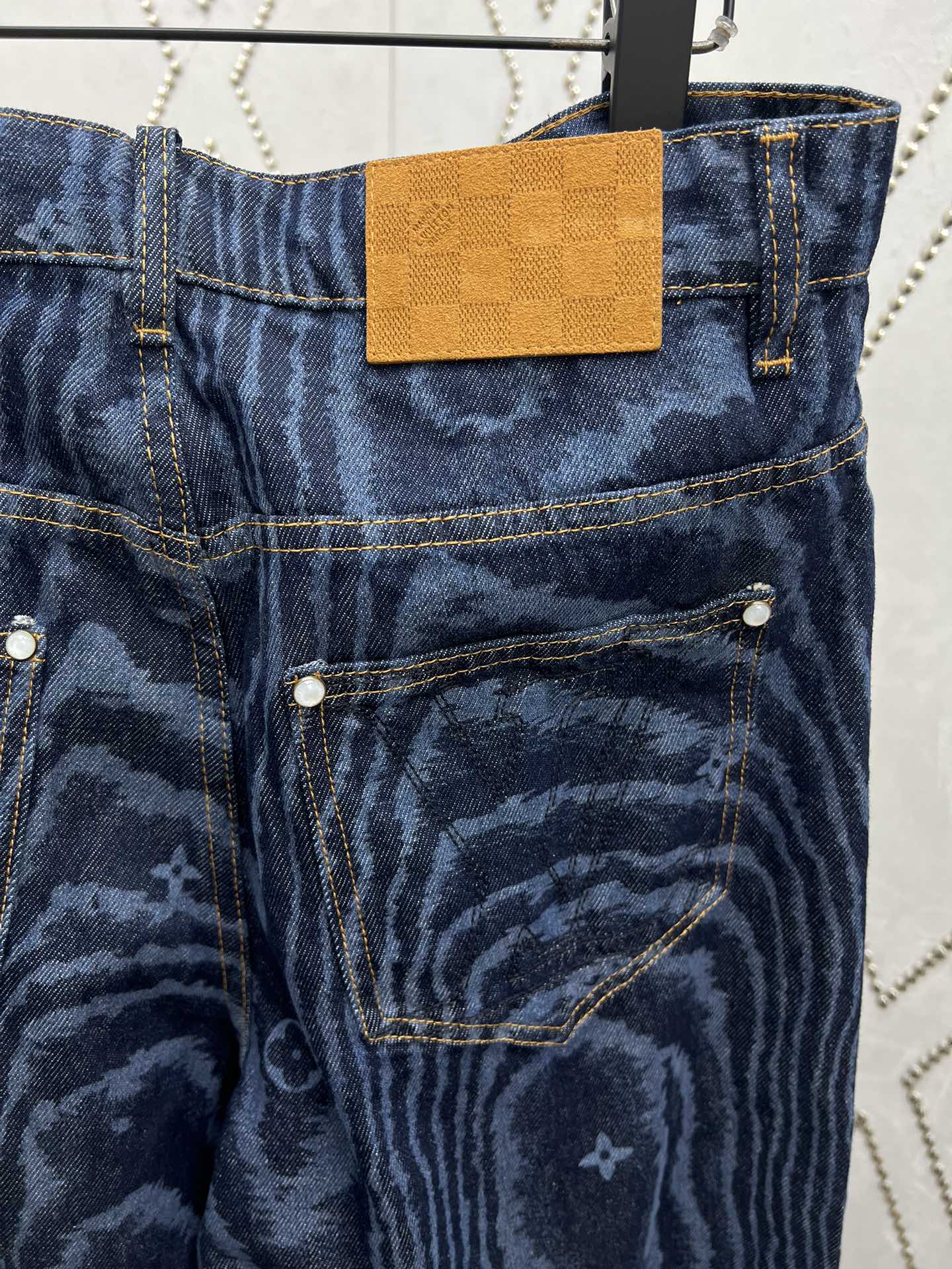 Louis Vuitton New Jeans Size S-XXL