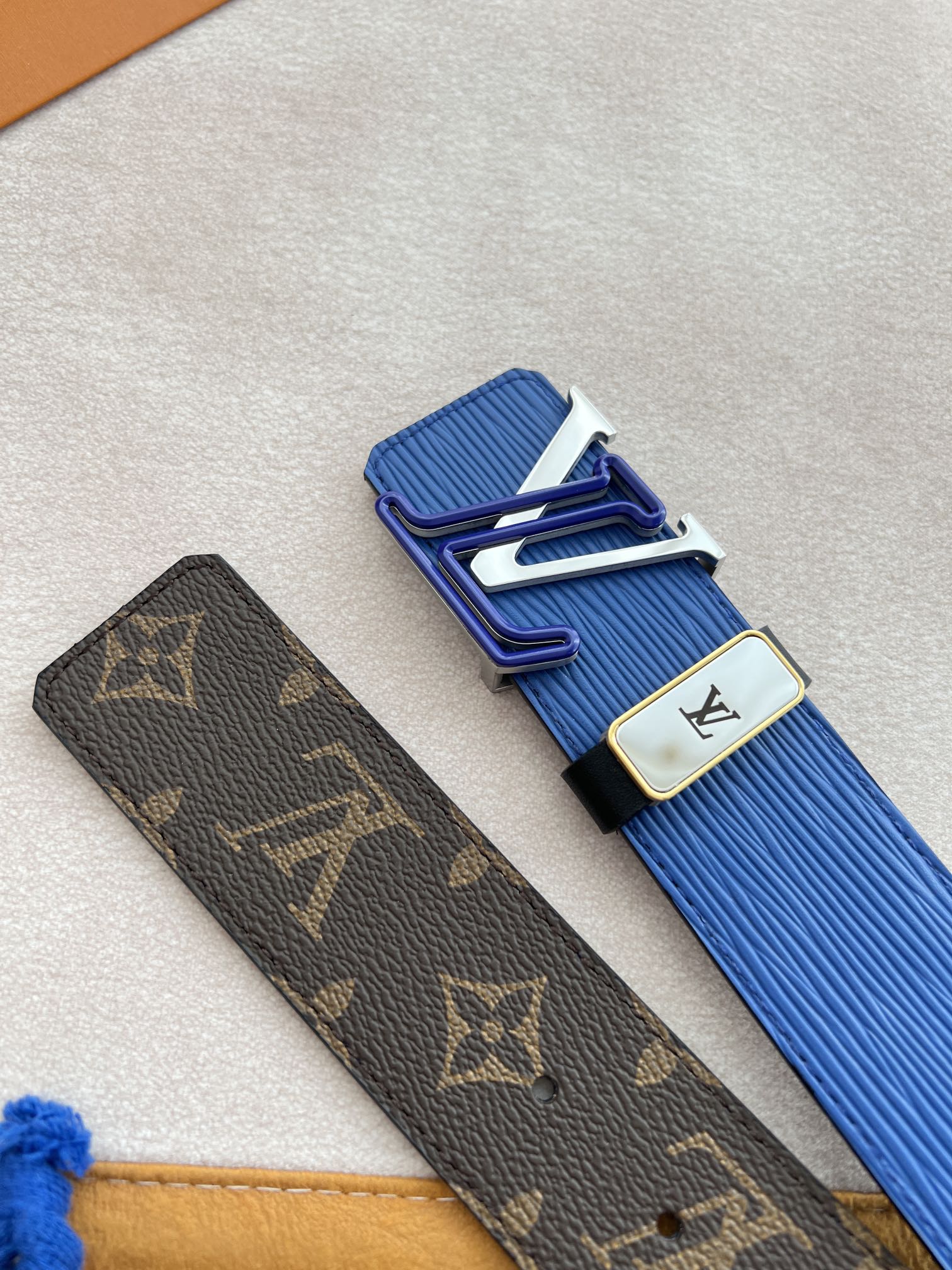 Louis Vuitton Men Belt Width 4cm