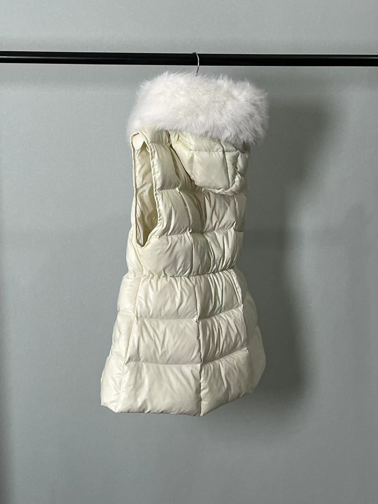 Moncler Women Winter Vest Size 1-4