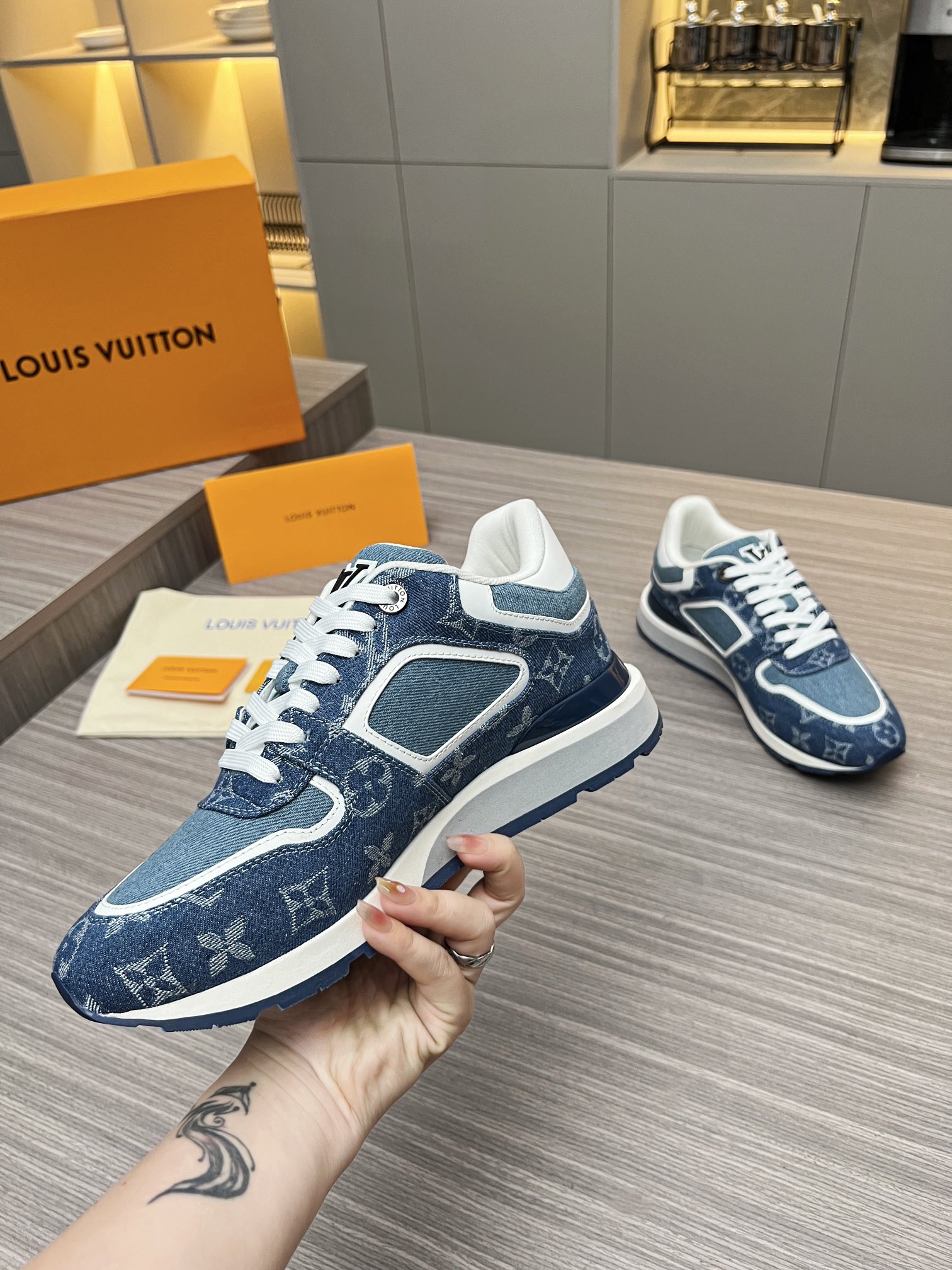 Louis Vuitton 2024ss Runaway Sneaker Size 40-46