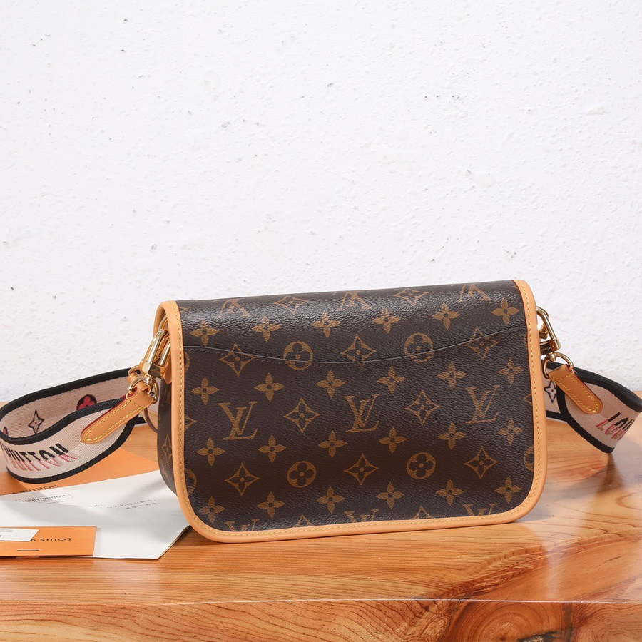 Louis Vuitton M45985 Diane Women Bags Size 24*15*9cm